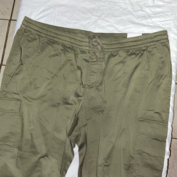 🆕 Lane Bryant Ankle Cargo Pants - Picture 11 of 13